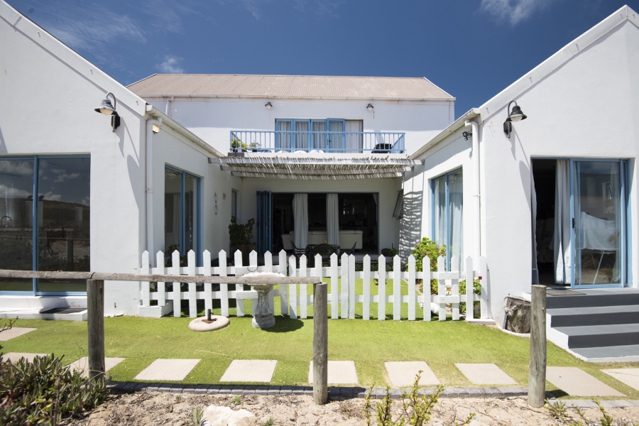 5 Bedroom Property for Sale in Blue Lagoon Western Cape
